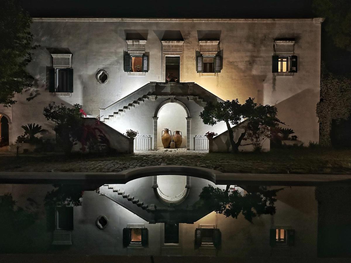 Villa Encantamiento - Dimora Gelsomino - Masseria Storica Nel Cuore Della Puglia Con Piscina Latiano Buitenkant foto